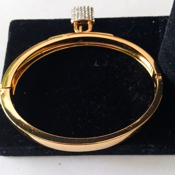 BANGLE BRACELET PAD LOCK CHARM GOLD - Picture 5 of 6